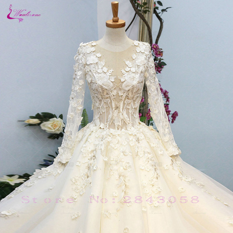 Embroidery Appliques Scoop Ball Gown Wedding Dress